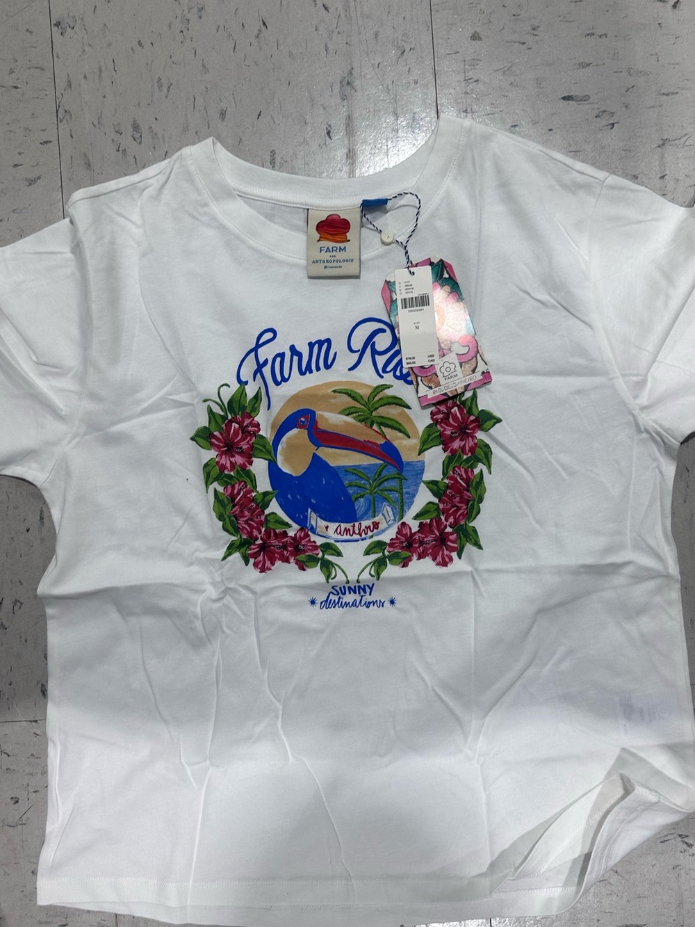 Farm Rio Graphic Tee - Women's Casual Top medium - Picture 3 of 4